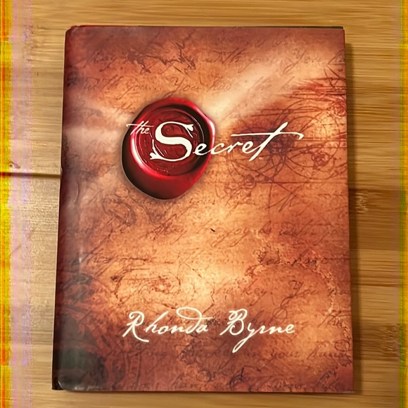 Secret hardcover - Picture 1 of 2